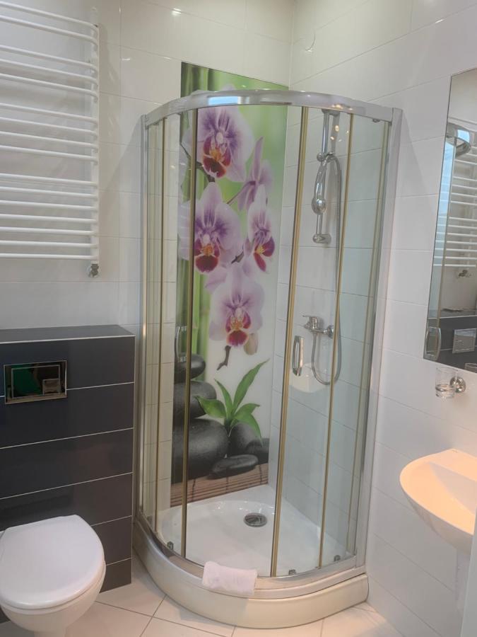Lotos Hotel Rawicz Kültér fotó